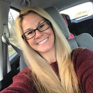 Meet your Posher, Lori